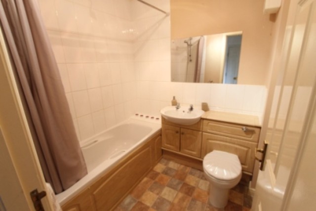  Image of 1 bedroom Flat to rent in London Road Glasgow G40 at Glasgow Green Glasgow Glasgow, G40 1DU