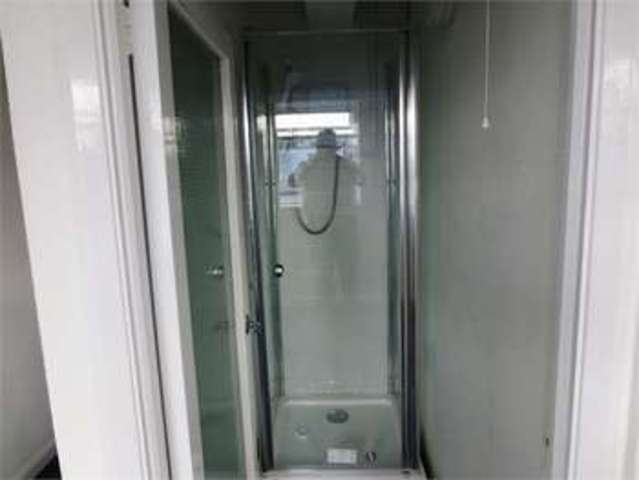  Image of 2 bedroom Apartment to rent in London Road Hadleigh Benfleet SS7 at London Road Hadleigh Hadleigh, SS7 2DE