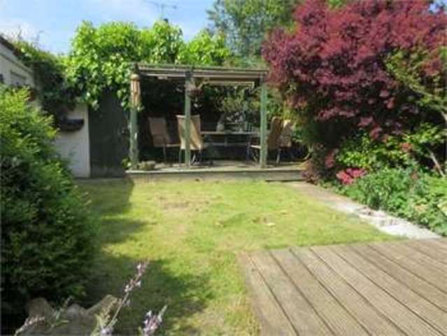  Image of 2 bedroom Detached house for sale in London Road Leigh-on-Sea SS9 at London road Leigh on sea Leigh-on-Sea, SS9 2SF