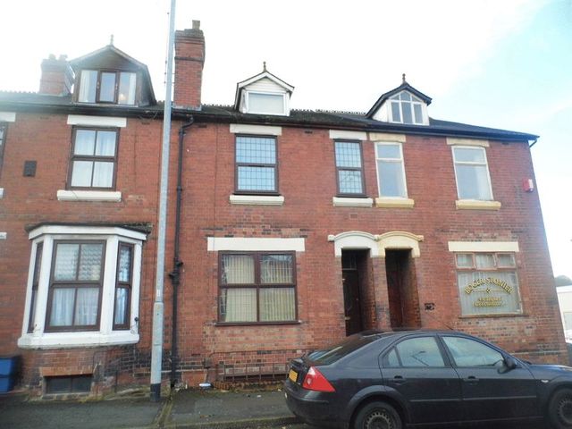  Image of 8 bedroom Detached house for sale in London Road Newcastle-under-Lyme ST5 at London Road  Newcastle, ST5 1LZ