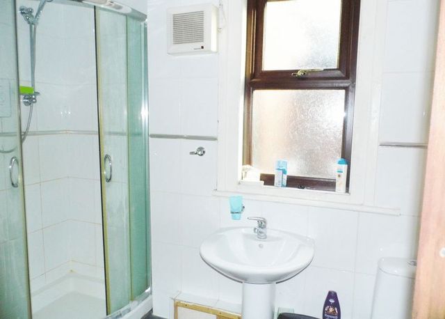  Image of 8 bedroom Detached house for sale in London Road Newcastle-under-Lyme ST5 at London Road  Newcastle, ST5 1LZ