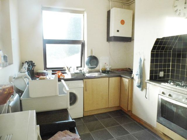  Image of 8 bedroom Detached house for sale in London Road Newcastle-under-Lyme ST5 at London Road  Newcastle, ST5 1LZ