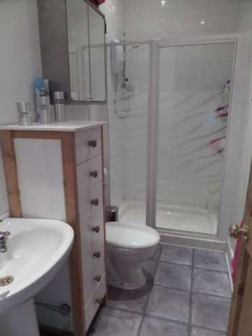  Image of 3 bedroom Terraced house for sale in London Road Newport Pagnell MK16 at Newport Pagnell, MK16 0HA