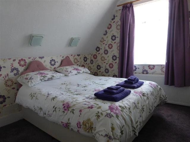  Image of 7 bedroom Semi-Detached house for sale in London Road South Lowestoft NR33 at London Road South  Lowestoft, NR33 0BG