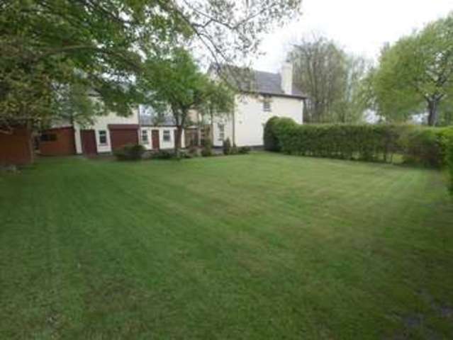  Image of 4 bedroom Detached house for sale in Long Lane Chapel-En-Le-Frith High Peak SK23 at Chapel-en-le-Frith  High Peak, SK23 0TF