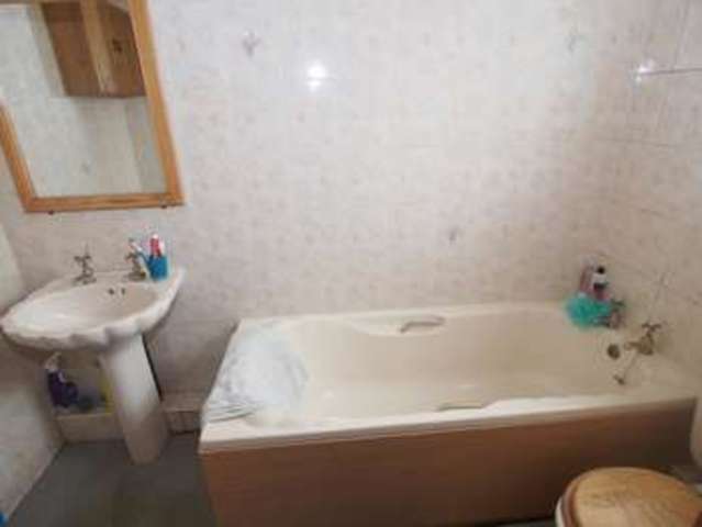  Image of 3 bedroom Terraced house for sale in Long Lane Chapel-En-Le-Frith High Peak SK23 at Chapel en le Frith  High Peak, SK23 0TF