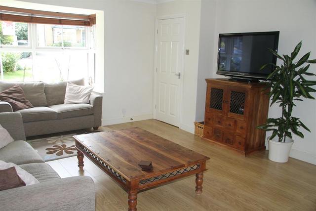  Image of 5 bedroom Detached house for sale in Long Preston Chase Apperley Bridge Bradford BD10 at Apperley Bridge Bradford Calverley, BD10 0UP