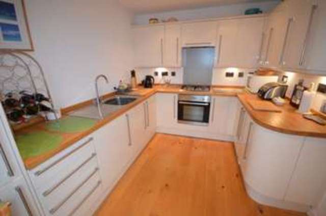  Image of 2 bedroom Flat for sale in Longlands Dawlish EX7 at Longlands  Dawlish, EX7 9NF