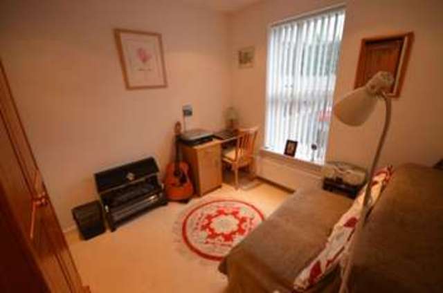  Image of 2 bedroom Flat for sale in Longlands Dawlish EX7 at Longlands  Dawlish, EX7 9NF