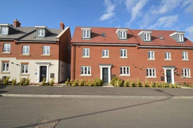  Image of 5 bedroom Semi-Detached house for sale in Lord Nelson Drive New Costessey Norwich NR5 at Lord Nelson Drive  Norwich, NR5 0UE