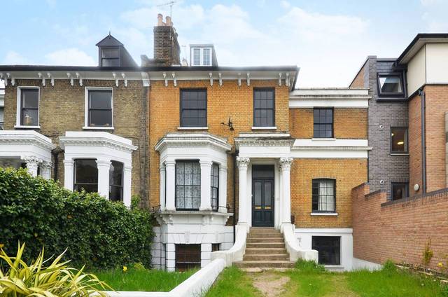  Image of 3 bedroom Flat to rent in Lordship Road London N16 at Lordship Road  Stoke Newington, N16 0QJ