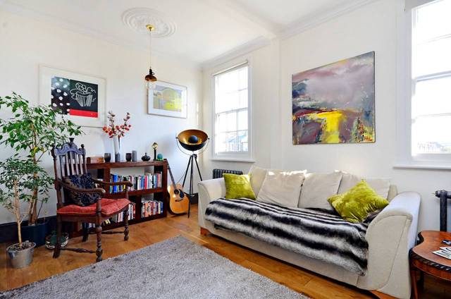  Image of 3 bedroom Flat to rent in Lordship Road London N16 at Lordship Road  Stoke Newington, N16 0QJ
