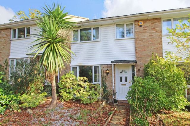  Image of 3 bedroom Terraced house for sale in Dunvegan Drive Southampton SO16 at Dunvegan Drive  Southampton, SO16 8DB