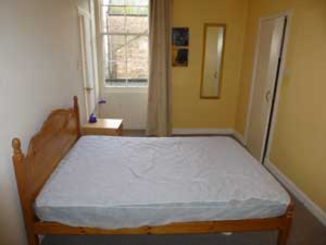  Image of 1 bedroom Flat to rent in Lorne Place Edinburgh EH6 at Leith Edinburgh Edinburgh, EH6 8QT