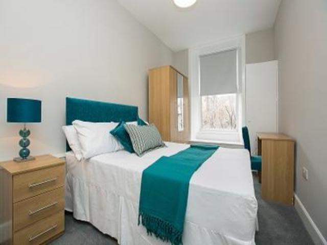  Image of 5 bedroom Flat to rent in Lothian Street Edinburgh EH1 at Edinburgh  Edinburgh, EH1 1HB