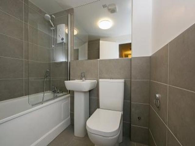  Image of 5 bedroom Flat to rent in Lothian Street Edinburgh EH1 at Edinburgh  Edinburgh, EH1 1HB