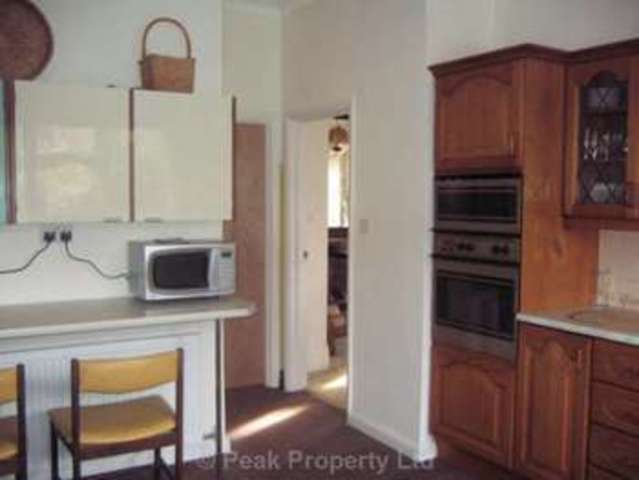  Image of 7 bedroom House Share to rent in Canewdon Road Westcliff-on-Sea SS0 at Canewdon Road  Westcliff On Sea, SS0 7NE