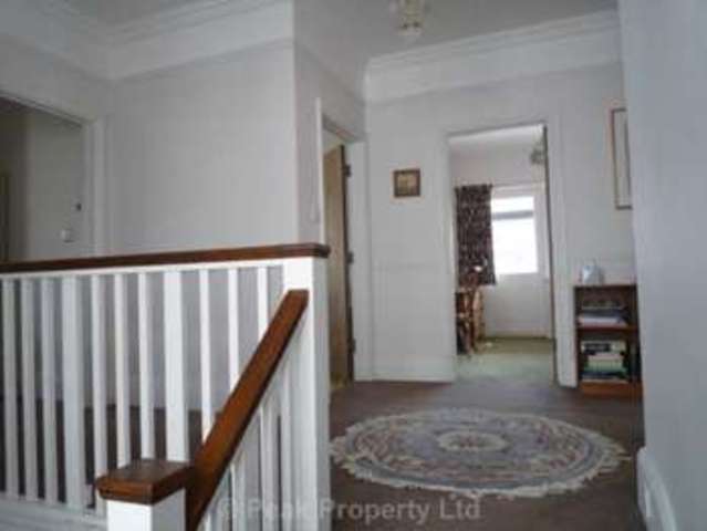  Image of 7 bedroom House Share to rent in Canewdon Road Westcliff-on-Sea SS0 at Canewdon Road  Westcliff On Sea, SS0 7NE