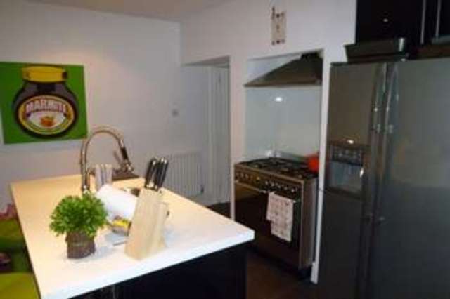  Image of 4 bedroom Terraced house to rent in Lovat Street Newport Pagnell MK16 at Newport Pagnell, MK16 0EF