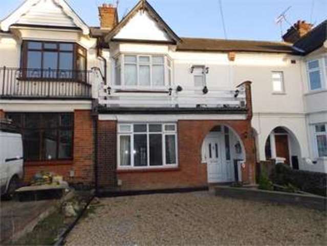  Image of 2 bedroom Apartment to rent in Lovelace Avenue Southend-on-Sea SS1 at Lovelace avenue Southend Southchurch, SS1 2QU