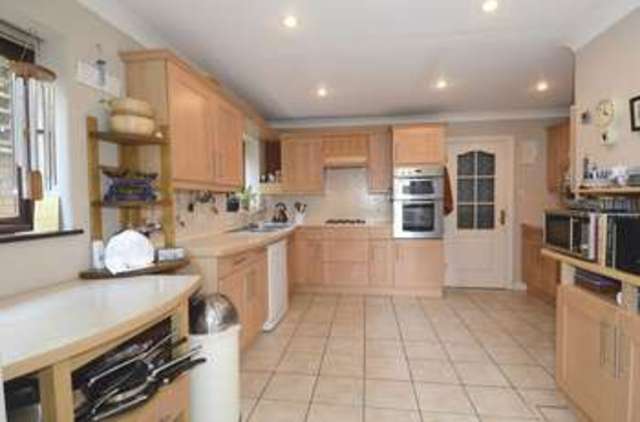  Image of 4 bedroom Detached house for sale in Low Lane Calne SN11 at Low Lane  Calne, SN11 8EQ