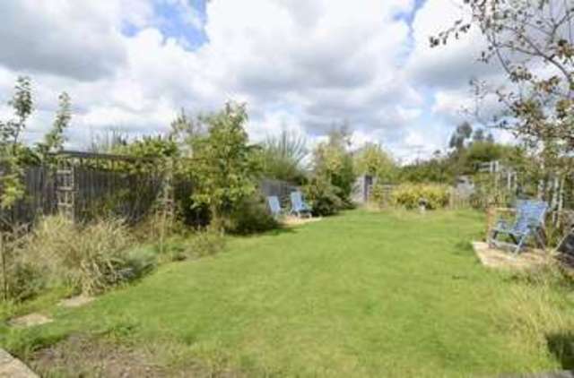  Image of 4 bedroom Detached house for sale in Low Lane Calne SN11 at Low Lane  Calne, SN11 8EQ