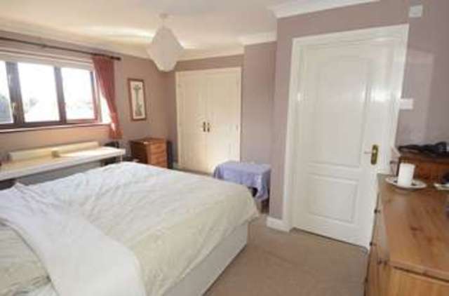  Image of 4 bedroom Detached house for sale in Low Lane Calne SN11 at Low Lane  Calne, SN11 8EQ