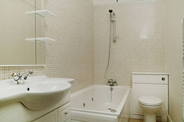  Image of 2 bedroom Flat for sale in Lower Clapton Road London E5 at Lower Clapton Road  Clapton, E5 0QA