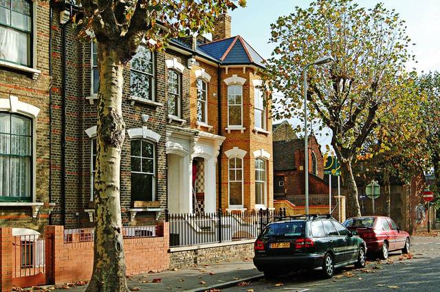  Image of 2 bedroom Flat for sale in Lower Clapton Road London E5 at Lower Clapton Road  Clapton, E5 0QA