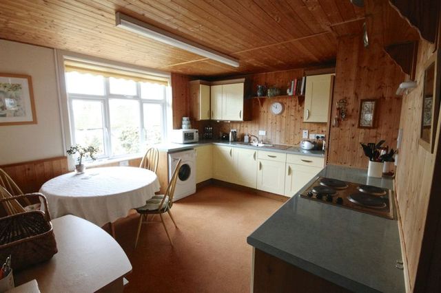  Image of 2 bedroom Flat for sale in Lulworth Road Wool Wareham BH20 at Lulworth Road Wool Wareham, BH20 6BU