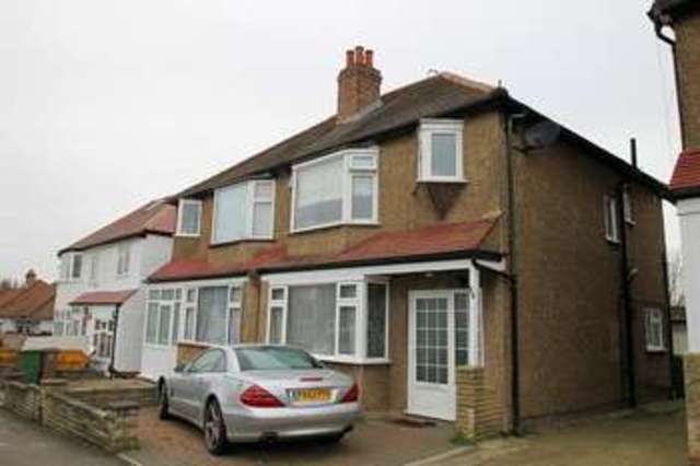  Image of 3 bedroom Detached house to rent in Lumley Road Cheam Sutton SM3 at Cheam, SM3 8NP