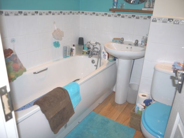  Image of 3 bedroom Semi-Detached house to rent in Lunt Avenue Bootle L30 at Lunt Avenue  Netherton, L30 1RT