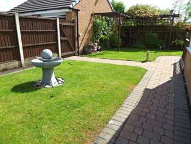  Image of 4 bedroom Detached house for sale in Luntswood Grove Newton-Le-Willows WA12 at Luntswood Grove  Newton Le Willows, WA12 9WZ