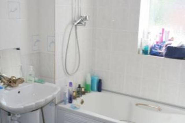  Image of 2 bedroom Terraced house to rent in Lydiard Close Eastleigh SO50 at Lydiard Close  Boyatt Wood, SO50 4NW