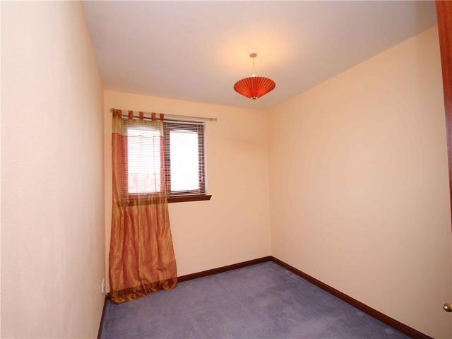  Image of 3 bedroom Detached house to rent in Lyefield Place Livingston EH54 at Livingston West Lothian West Lothian, EH54 6TL