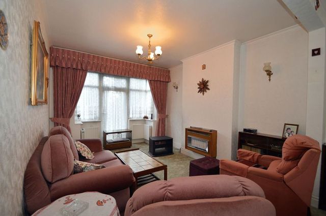  Image of 3 bedroom Detached house for sale in Lyndhurst Road Erdington Birmingham B24 at Lyndhurst Road Erdington Birmingham, B24 8QS