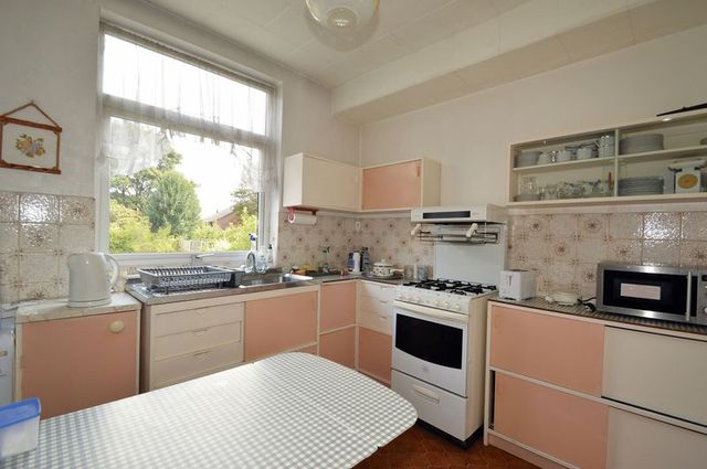  Image of 3 bedroom Detached house for sale in Lyndhurst Road Erdington Birmingham B24 at Lyndhurst Road Erdington Birmingham, B24 8QS