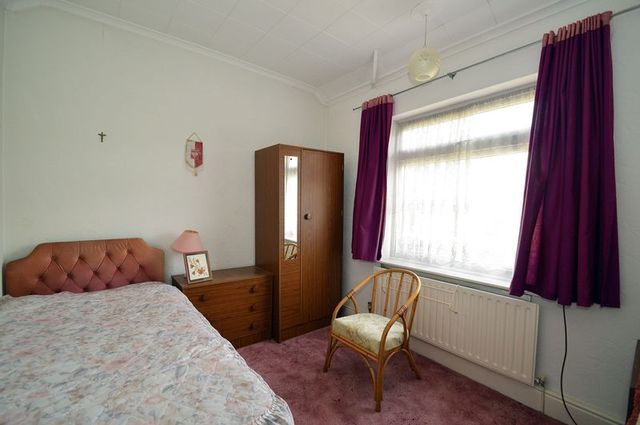 Image of 3 bedroom Detached house for sale in Lyndhurst Road Erdington Birmingham B24 at Lyndhurst Road Erdington Birmingham, B24 8QS