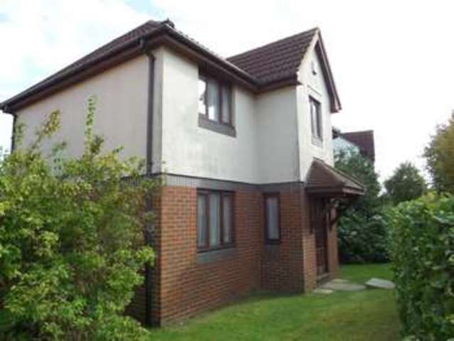  Image of 4 bedroom Detached house for sale in Lynmouth Crescent Furzton Milton Keynes MK4 at Milton Keynes, MK4 1HD