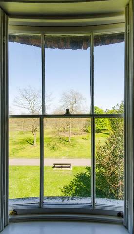  Image of 3 bedroom Flat to rent in Chesterfield Walk London SE10 at Macartney House  Greenwich, SE10 8HJ