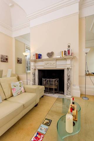  Image of 3 bedroom Flat to rent in Chesterfield Walk London SE10 at Macartney House  Greenwich, SE10 8HJ