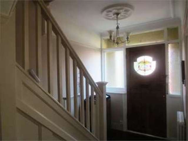  Image of 4 bedroom Semi-Detached house for sale in Macdonald Avenue Westcliff-on-Sea SS0 at MacDonald avenue Westcliff on sea Prittlewell, SS0 9BS