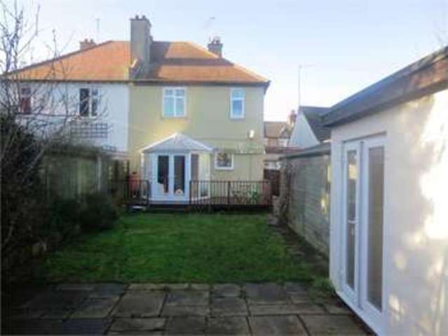  Image of 4 bedroom Semi-Detached house for sale in Macdonald Avenue Westcliff-on-Sea SS0 at MacDonald avenue Westcliff on sea Prittlewell, SS0 9BS