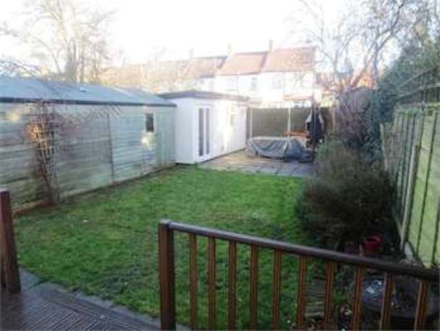  Image of 4 bedroom Semi-Detached house for sale in Macdonald Avenue Westcliff-on-Sea SS0 at MacDonald avenue Westcliff on sea Prittlewell, SS0 9BS