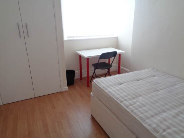  Image of 6 bedroom Detached house to rent in Mackintosh Place Cardiff CF24 at Roath Cardiff Roath, CF24 4RP