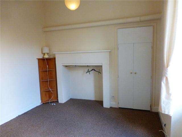  Image of 3 bedroom Flat to rent in Madeira Street Edinburgh EH6 at Leith Edinburgh Edinburgh, EH6 4AL