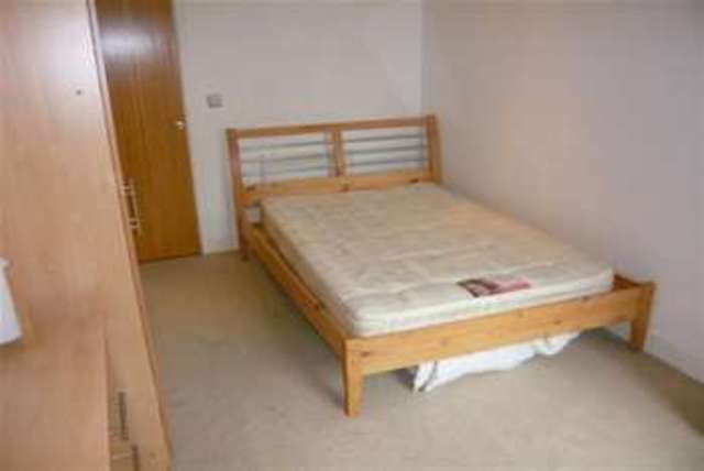  Image of 1 bedroom Flat to rent in Armouries Way Hunslet Leeds LS10 at Leeds, LS10 1JP