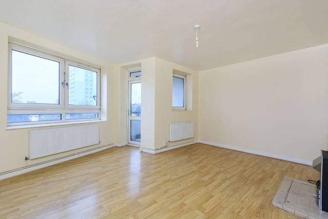 Image of 3 bedroom Flat for sale in Evelyn Street London SE8 at Magnolia House  Deptford, SE8 5QU