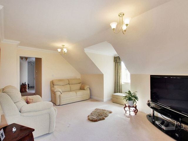  Image of 2 bedroom Flat for sale in Maidenbower Place Maidenbower Crawley RH10 at Maidenbower Place Maidenbower Crawley, RH10 7QG