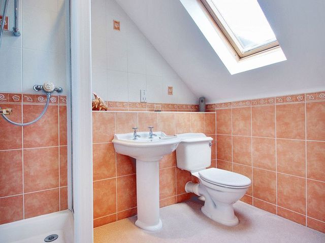  Image of 2 bedroom Flat for sale in Maidenbower Place Maidenbower Crawley RH10 at Maidenbower Place Maidenbower Crawley, RH10 7QG